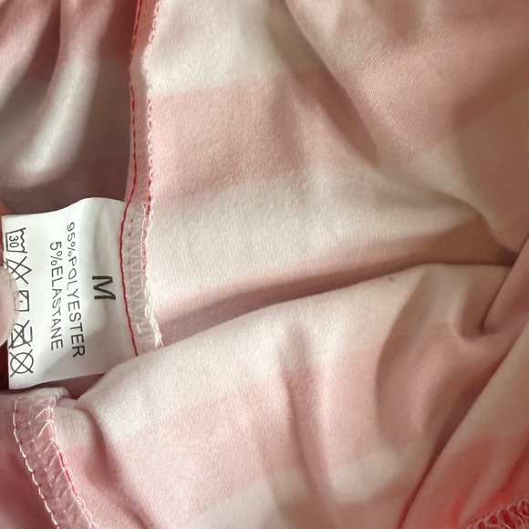 Christmas Pajamas Set Holidays Top and Pants Sz.M - Picture 5 of 5